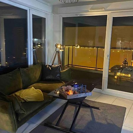 Meyzieu : superbe appartement très cosy. Esterno foto